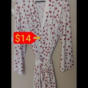 Beautiful White and Red Lady Bug! Women's Robe